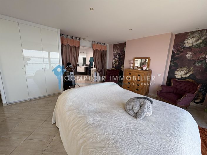 Image No.8-4 Bed House for sale