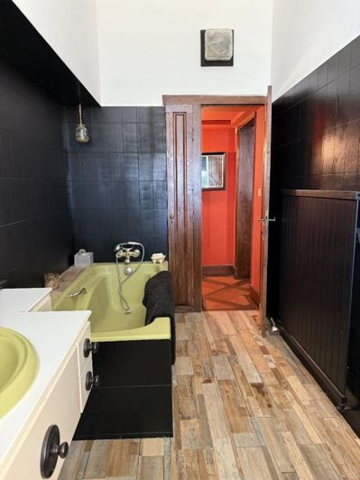 Image No.17-6 Bed House for sale