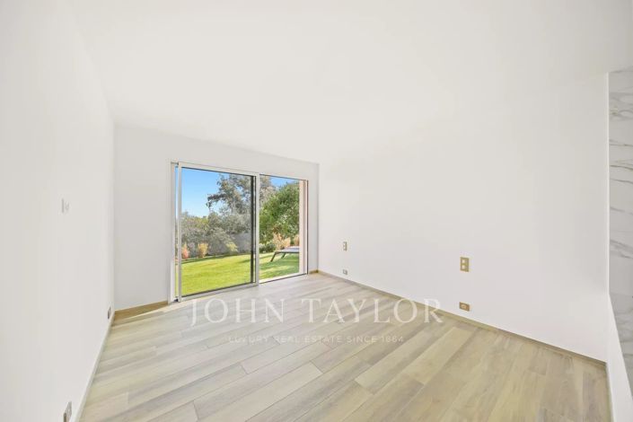 Image No.23-House for sale