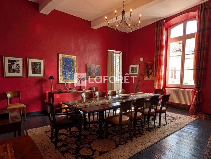 Image No.9-5 Bed Property for sale