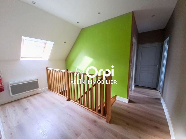 Image No.13-10 Bed House for sale