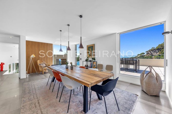 Image No.6-5 Bed House for sale