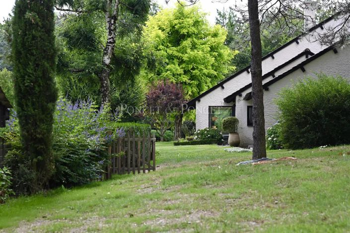 Image No.18-6 Bed House for sale