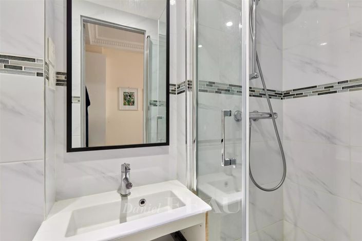 Image No.8-Apartment for sale