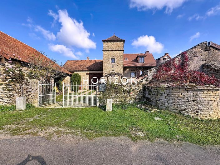 Image No.1-4 Bed House for sale