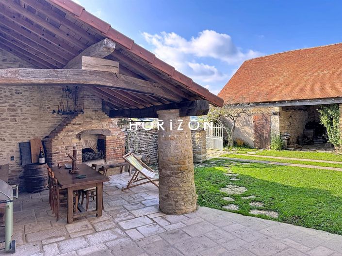 Image No.24-4 Bed House for sale