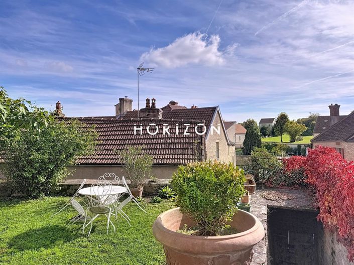 Image No.12-5 Bed Property for sale