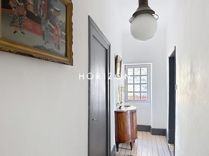 Image No.23-5 Bed Property for sale