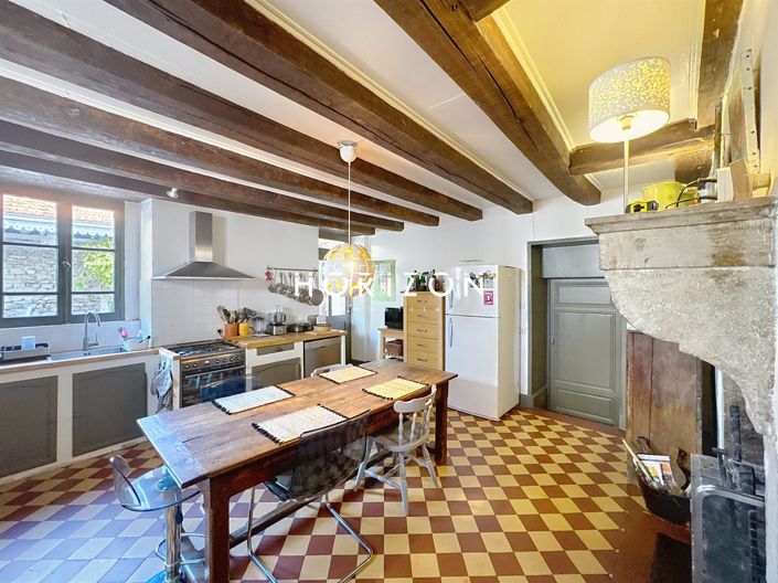 Image No.7-5 Bed Property for sale