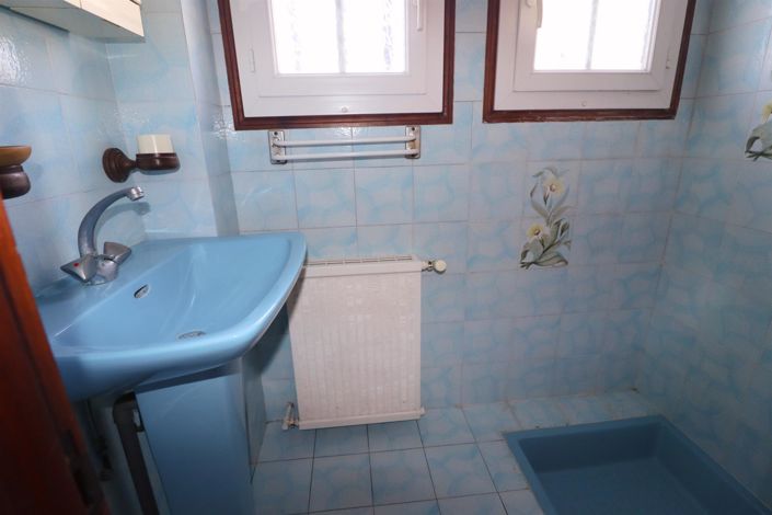 Image No.11-5 Bed House for sale