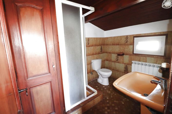 Image No.13-5 Bed House for sale