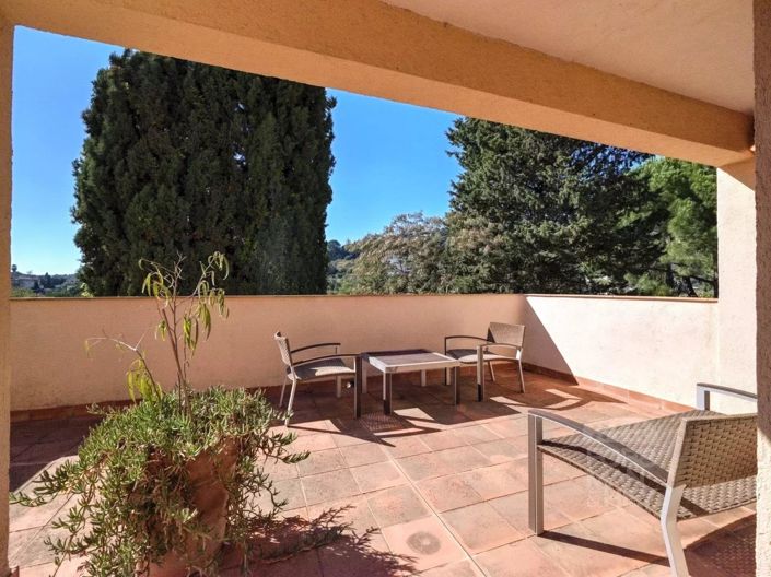 Image No.13-4 Bed House for sale