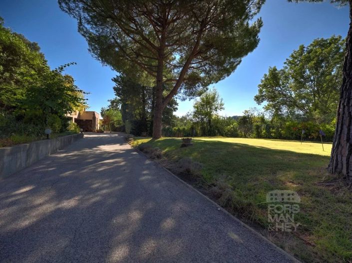 Image No.14-4 Bed House for sale