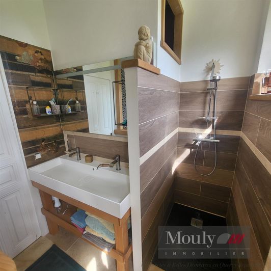 Image No.11-5 Bed House for sale