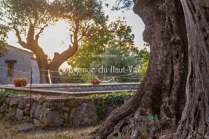 Image No.19-2 Bed House for sale