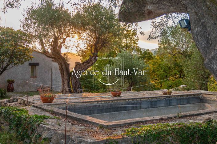 Image No.25-2 Bed House for sale