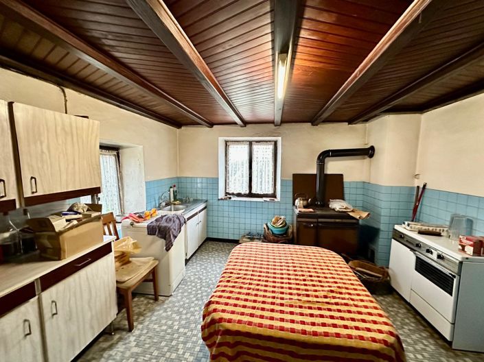 Image No.5-2 Bed House for sale