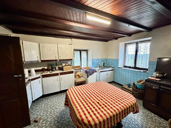 Image No.6-2 Bed House for sale