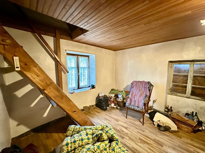 Image No.9-2 Bed House for sale