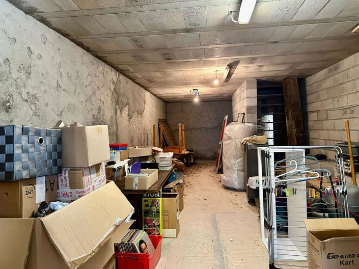 Image No.10-2 Bed House for sale