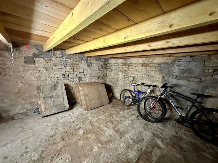 Image No.13-2 Bed House for sale