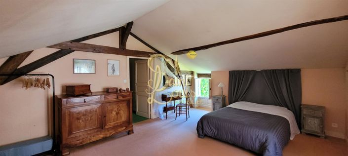 Image No.15-4 Bed House for sale