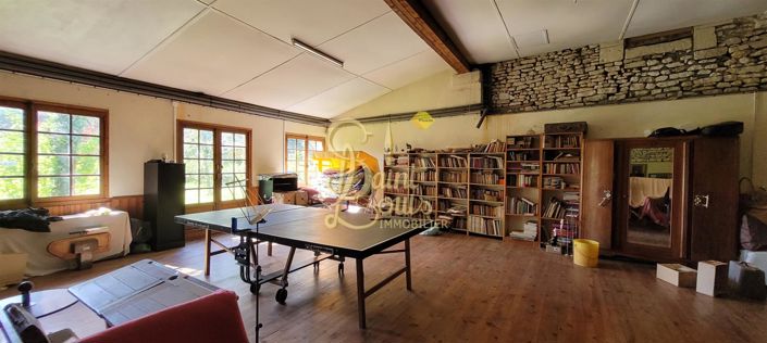 Image No.19-5 Bed House for sale