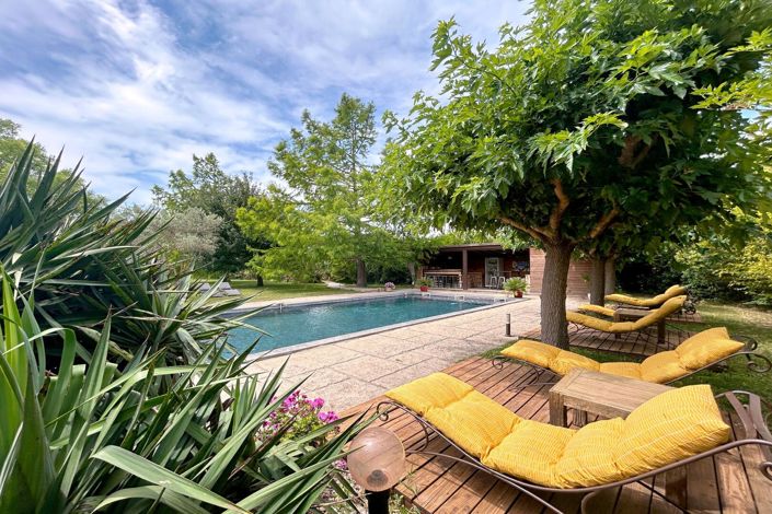 Image No.2-9 Bed House for sale