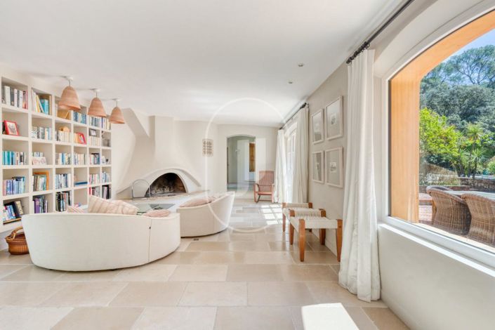 Image No.3-4 Bed House for sale