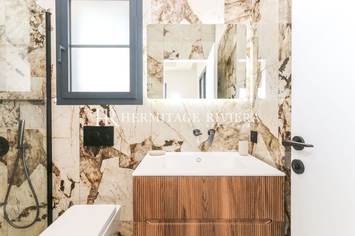 Image No.26-4 Bed House for sale