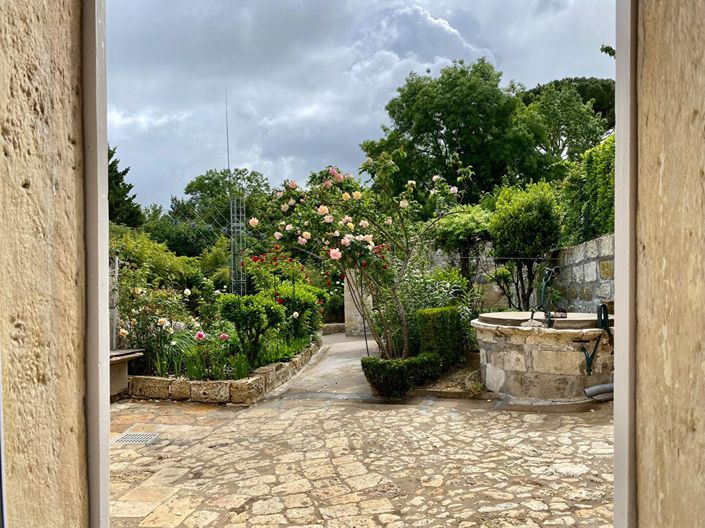 Image No.2-4 Bed House for sale