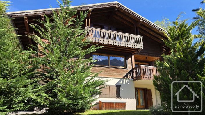 Image No.4-4 Bed Property for sale