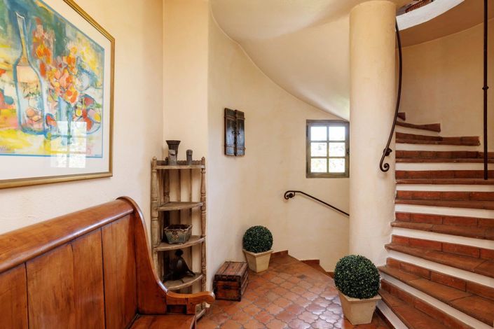 Image No.20-4 Bed House for sale