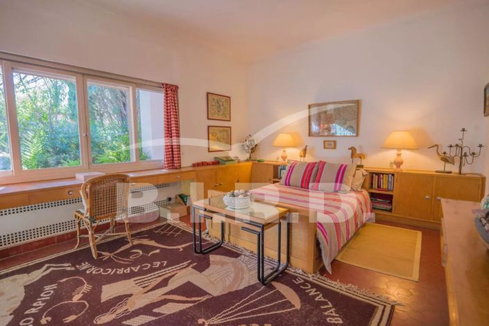 Image No.14-7 Bed House for sale