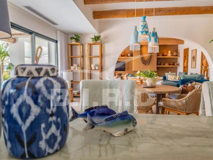 Image No.10-4 Bed House for sale