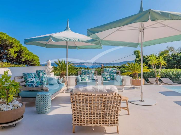 Image No.2-4 Bed House for sale