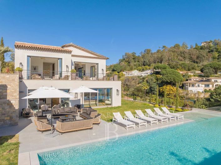 Image No.30-5 Bed House for sale