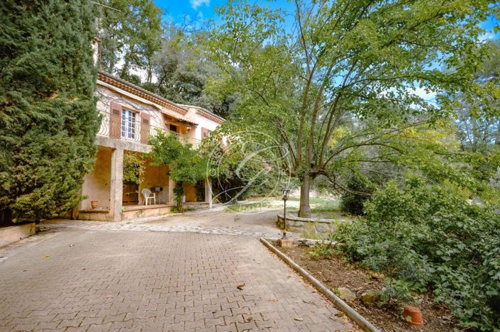 Image No.1-3 Bed House for sale