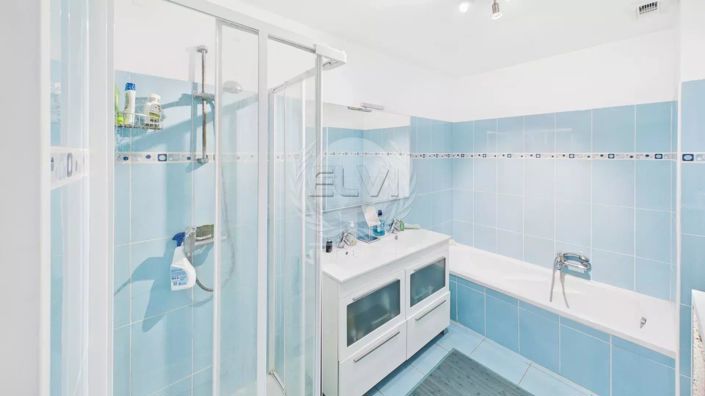 Image No.12-2 Bed House for sale