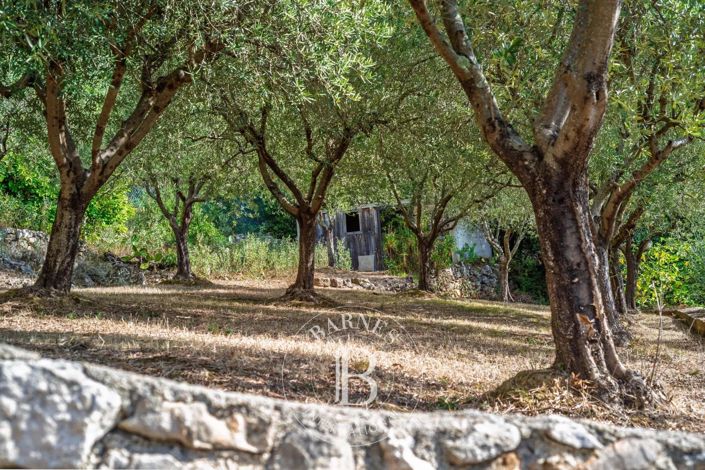 Image No.21-4 Bed House for sale