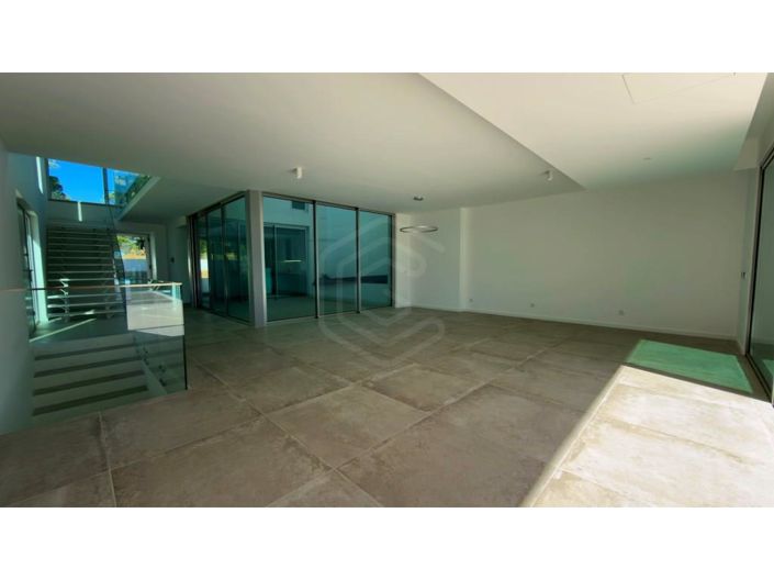 Image No.22-3 Bed House for sale