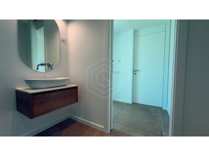 Image No.30-3 Bed House for sale