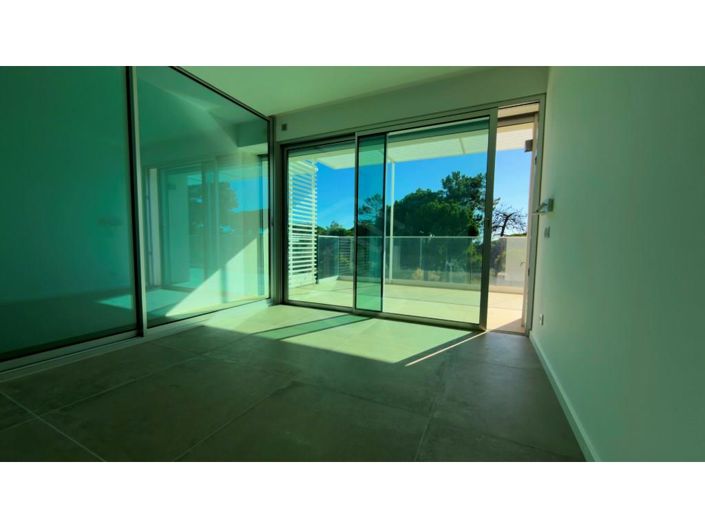 Image No.39-3 Bed House for sale