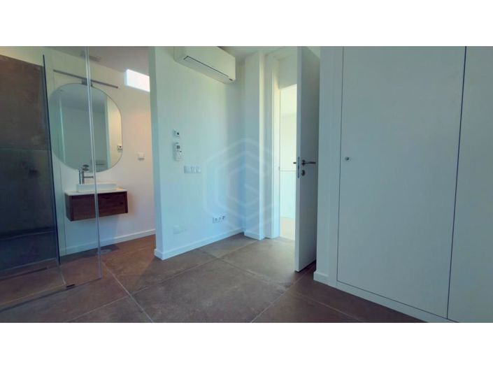 Image No.45-3 Bed House for sale