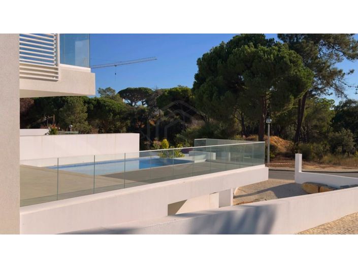 Image No.53-3 Bed House for sale