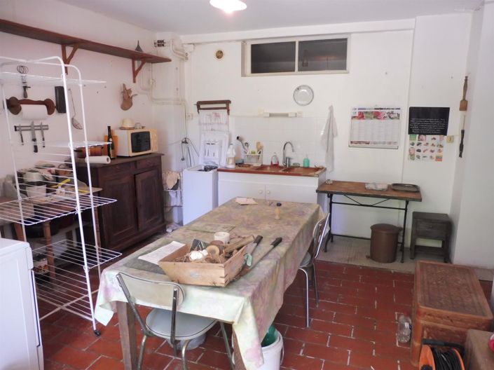 Image No.25-4 Bed House for sale