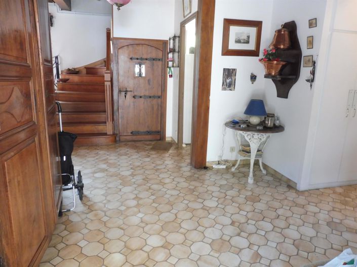 Image No.30-4 Bed House for sale