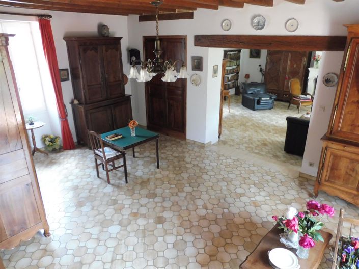 Image No.6-4 Bed House for sale