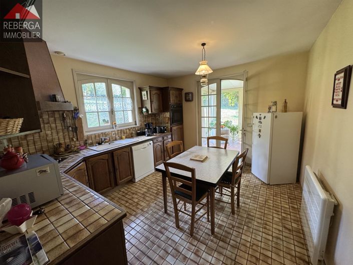 Image No.12-4 Bed House for sale