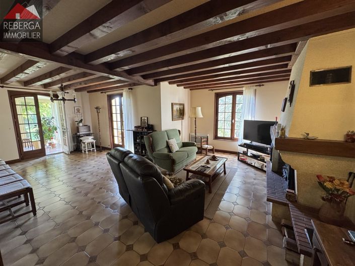 Image No.16-4 Bed House for sale